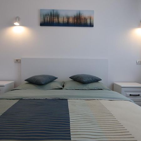White Apartment Gura Humorului, Bucovina, Voronet Экстерьер фото