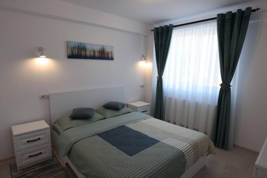 White Apartment Gura Humorului, Bucovina, Voronet Экстерьер фото